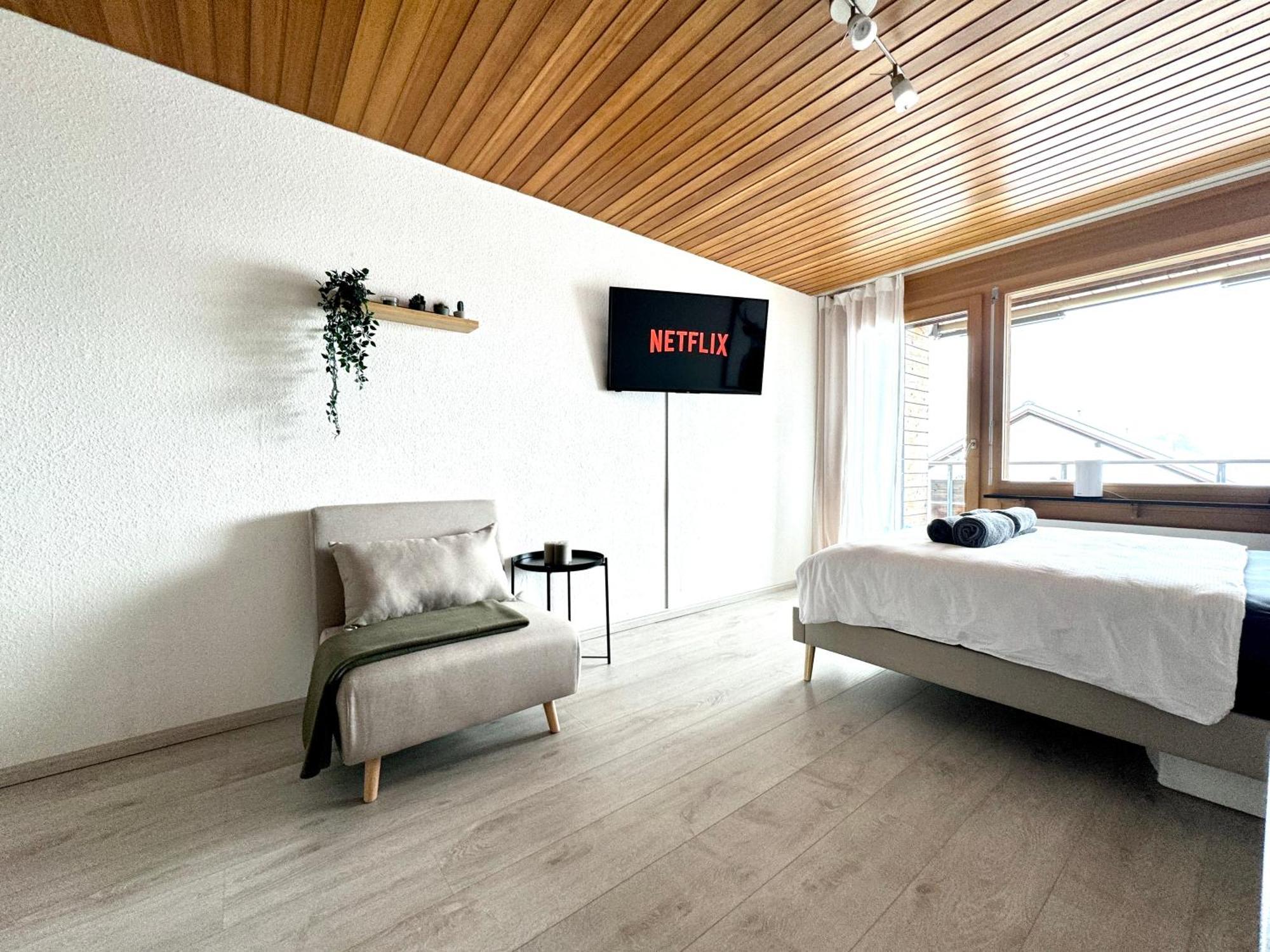 Studio Mit See- Und Bergblick لاكس المظهر الخارجي الصورة